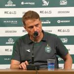 Veja o que disse Seabra após a vitória histórica do Coritiba sobre o Corinthians