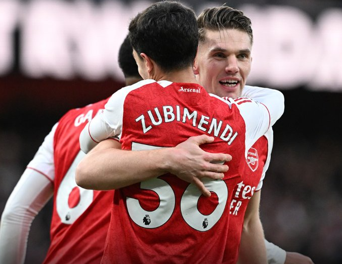 Arsenal goleia Sunderland com show de Gyökeres e amplia vantagem na Premier League