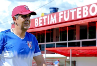 Clube mineiro demite treinador após derrota no Independência