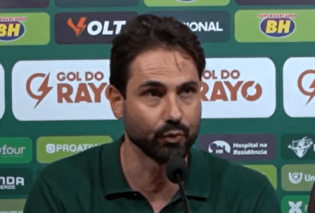 Paulo Assis, diretor executivo de futebol do América, se pronunciou após derrota diante do Cruzeiro
