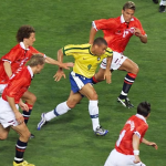 Contra Marrocos em 1998, Ronaldo marcou o primeiro gol pelo Brasil na Copa do Mundo