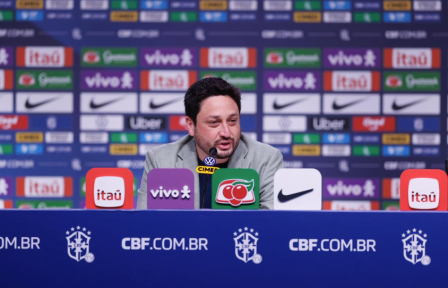 Arthur Elias, treinador da Seleção Feminina