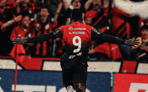 Athletico-PR venceu o Santos com gol no fim de Viveros