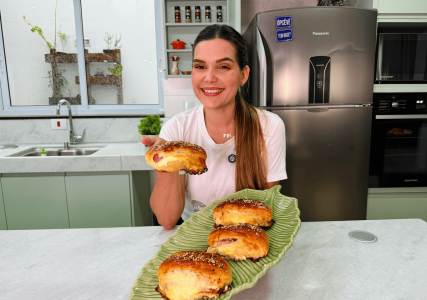 Clara Senra - Na Cozinha - Joelho de Presunto e Queijo