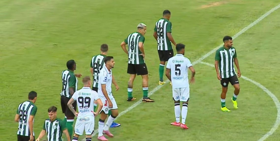 Coritiba cede empate ao Operário e perde chance de vantagem na semi do Paranaense