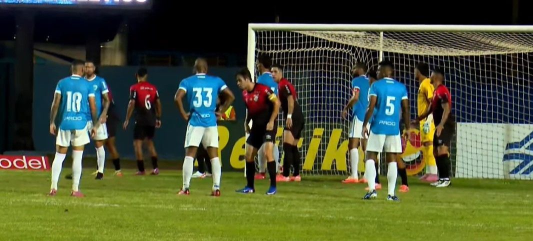 Athletico-PR vira, mas cede empate ao Londrina na ida da semi pelo Paranaense