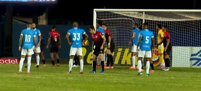 Londrina recebeu o Athletico no Estádio do Café