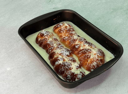 Rosca mineira trançada de coco e leite condensado - Clara Senra - Na Cozinha