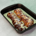 Rosca mineira trançada de coco e leite condensado; confira a receita