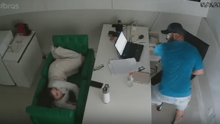 Vídeo: Recepcionista acorda com assaltante e diz: “Oi, tudo bem?“ | CNN Brasil
