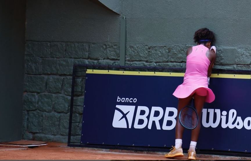 Joia do tênis brasileiro fica fora do Mundial por exigência da Nike; entenda