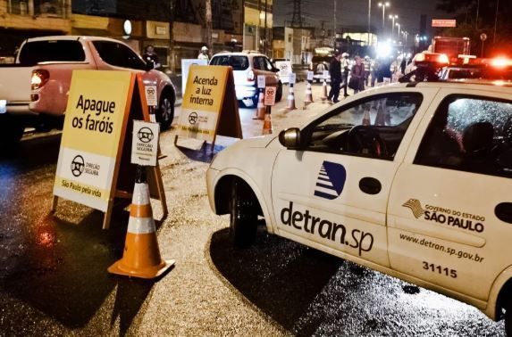 Detran-SP anuncia concurso público com 145 vagas para agentes de trânsito