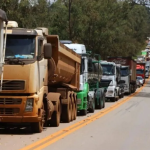 Acordo prevê mudança na logística do transporte de minério e redução de caminhões nas BRs 040 e 356