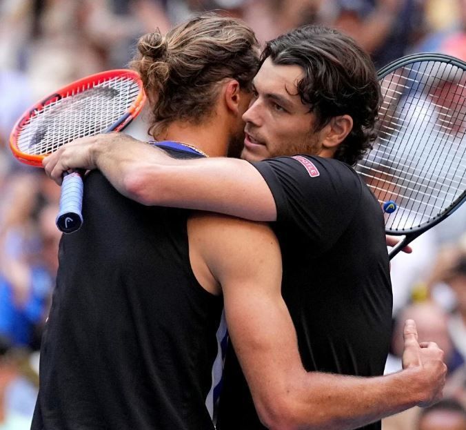 Fritz vence Zverev e disputará primeira semifinal de Grand Slam no US Open
