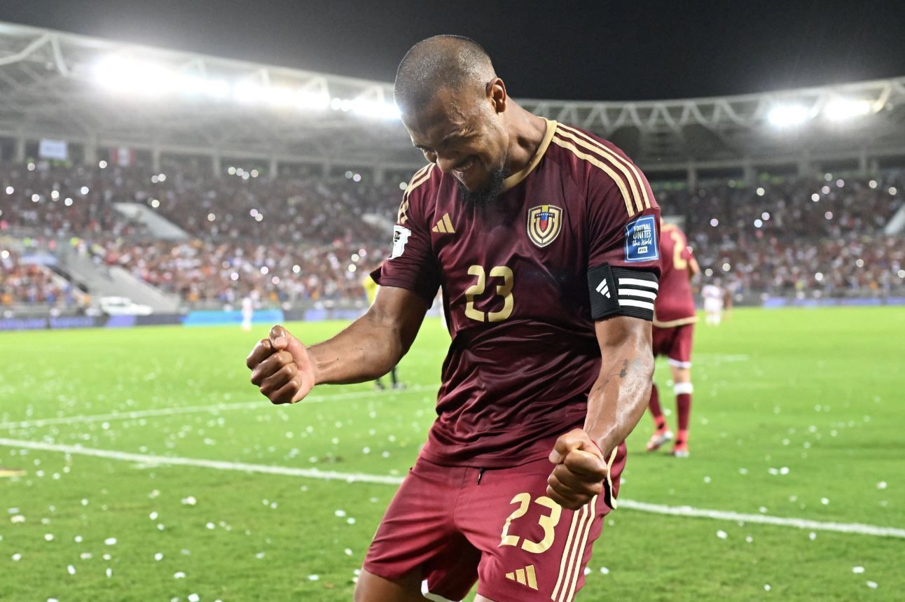 Venezuela vence Peru em casa e entra na zona de repescagem das Eliminatórias