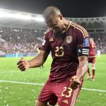 Venezuela vence Peru em casa e entra na zona de repescagem das Eliminatórias