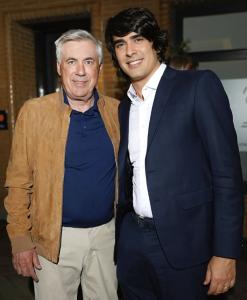 Carlo Ancelotti e Diego Fernandez em foto publicada nas redes sociais nesta quarta-feira (14)