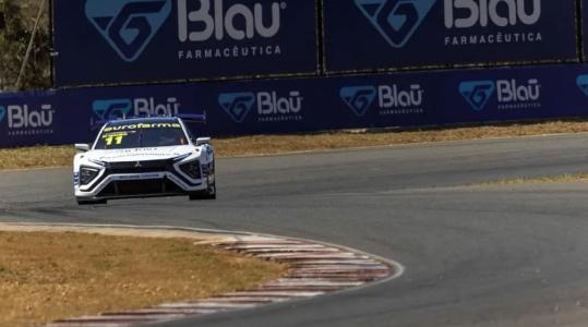 Gaetano di Mauro durante etapa sprint da Stock Car em Curvelo