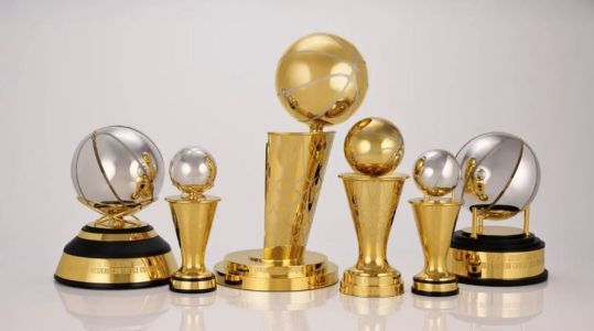Troféus da NBA estão em disputa na temporada 2024/2025
