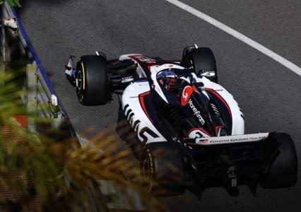 Carro da Haas durante treino livre da Fórmula 1 em Mônaco