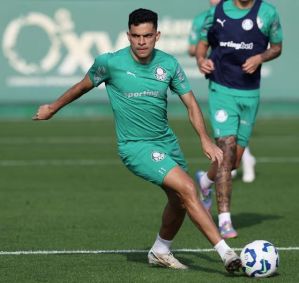 Bruno Rodrigues, do Palmeiras, durante treino na Academia de Futebol