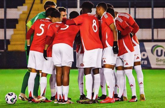 Inter vence Corinthians e complica Atlético no Brasileiro Sub-20