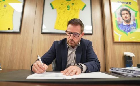 Ramon Menezes, tecnico da Seleção Sub-20, divulgou convocados nesta terça-feira (26)