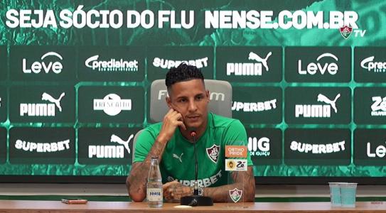 Guilherme Arana, do Fluminense, durante entrevista coletiva nesta segunda-feira (26)
