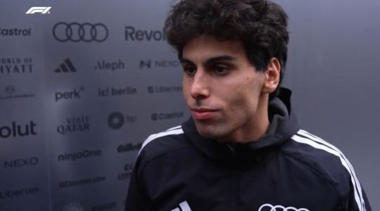 Gabriel Bortoleto, da Audi, durante entrevista nesta segunda-feira (26)