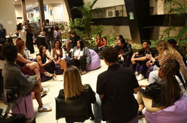 Protagonismo feminino no centro do debate do Espaço Delas