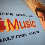 Super Bowl LX: conheça Bad Bunny, 'desafeto' de Trump que 'não faz show' nos EUA