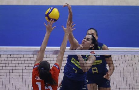 Diana, do Brasil, durante jogo contra a República Tcheca pela VNL, no Maracanãzinho