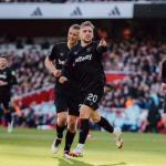 West Ham surpreende, vence Arsenal e favorece o líder Liverpool