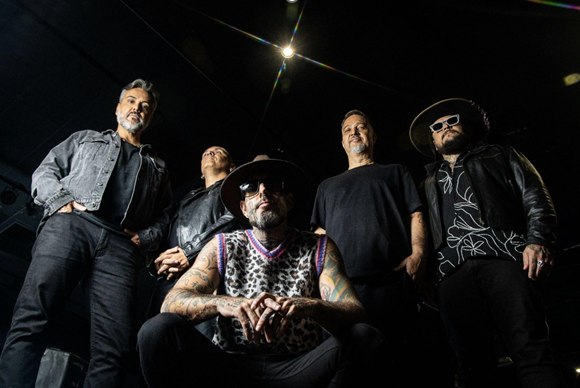Com sertanejo e maracatu, Detonautas lança EP repaginando clássicos