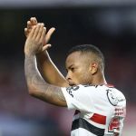 Clube europeu deve fazer oferta milionária por jogador do São Paulo, diz site