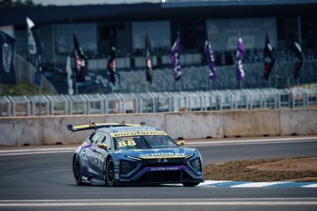 Felipe Fraga foi o mais rápido nas atividades da Stock Car em Brasília