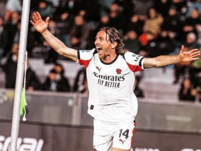 Luka Modric comemora gol da vitória marcado contra o Pisa nesta sexta-feira (13)
