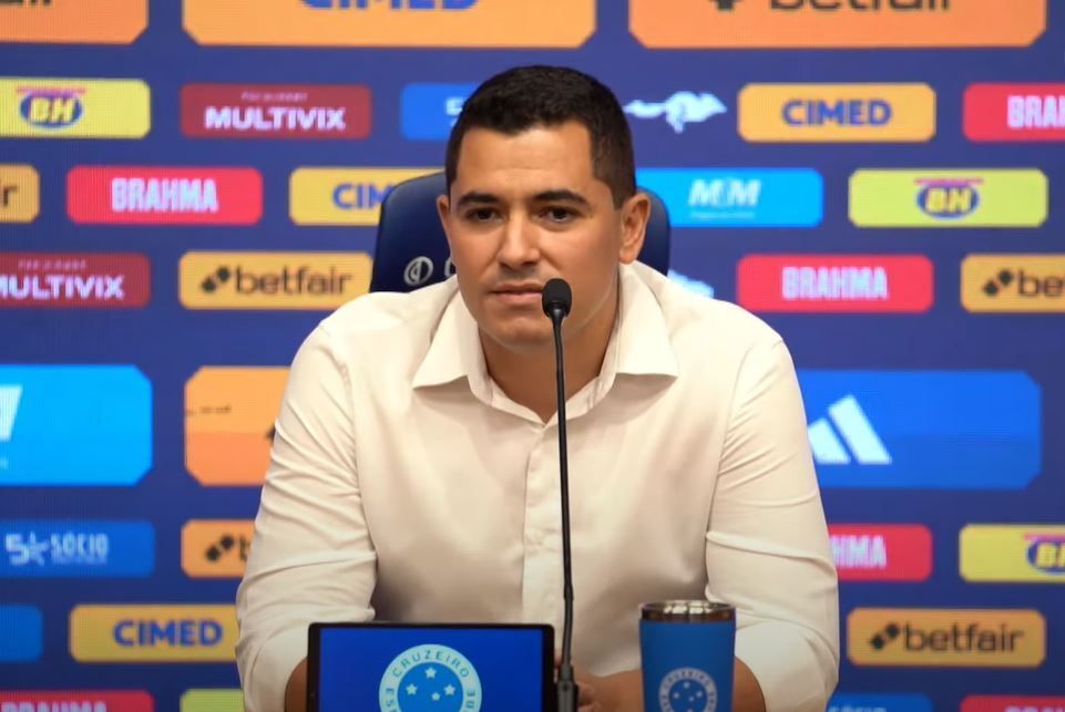 Everton Ribeiro e Fernando? Pedro Martins analisa atuação do Cruzeiro no mercado