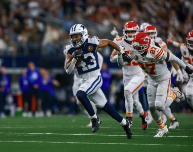 Dallas Cowboys e Kansas City Chiefs se enfrentaram nesta quinta-feira (27) em Dallas