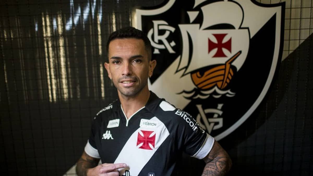 Carabajal tem sido um dos principais destaques nos treinos do Vasco