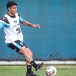 Volante Carballo pode estar próximo de sair do DM do Grêmio