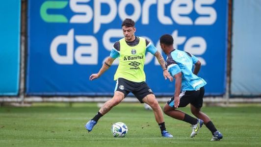 Carballo reforça o Grêmio para enfrentar o Coritiba