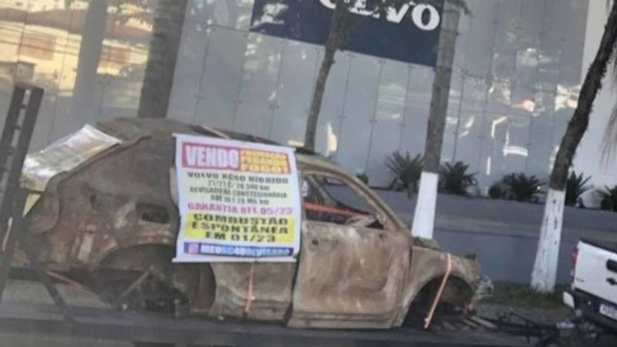 Volvo XC 40 incendiado: dono leva carcaça de Belo Horizonte para concessionárias de São Paulo; assista