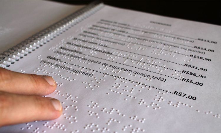 Ouro Preto obriga o uso de cardápios em Braille em restaurantes e hotéis