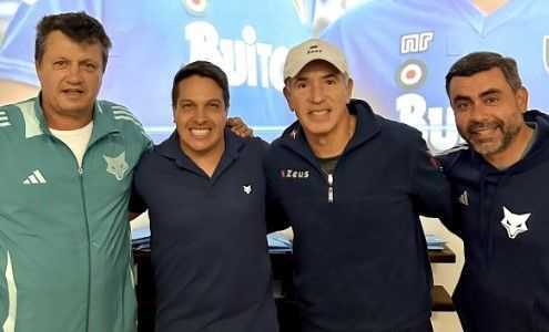 Careca em visita à Toca da Raposa I, em Belo Horizonte