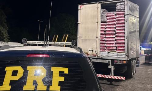 Carga de 600 mil maços de cigarros apreendida pela PRF na Zona da Mata