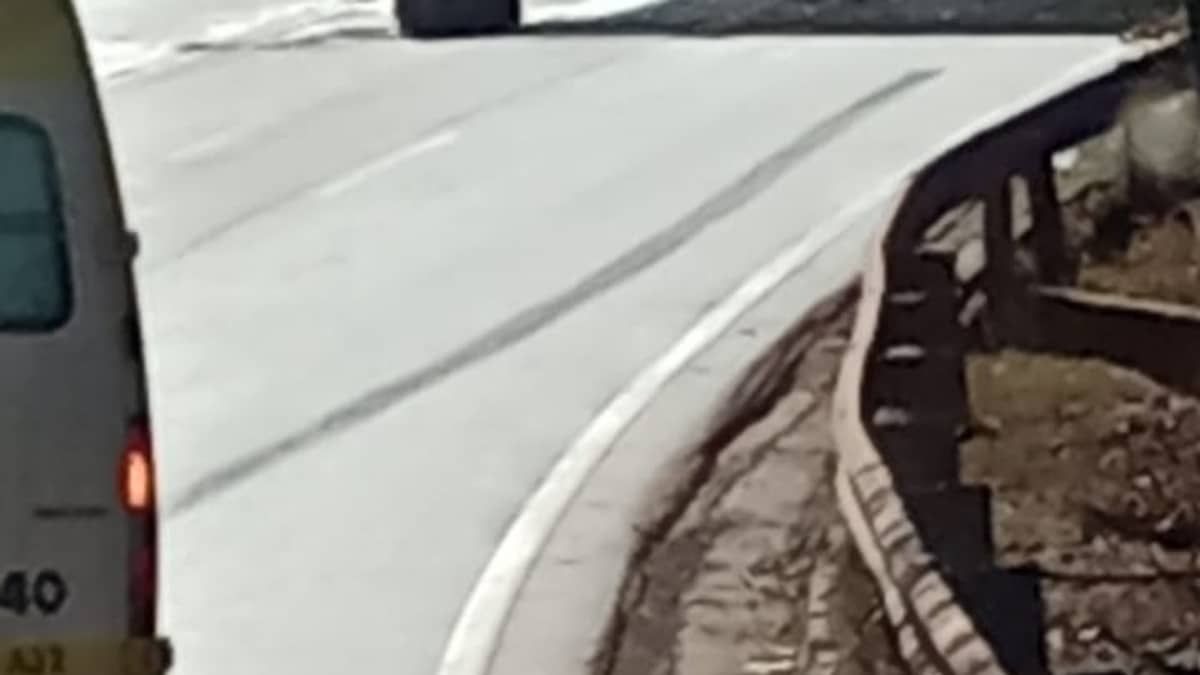 BR-040 é parcialmente interditada após caminhão derrubar carga de combustível