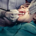Tratamento de Cárie: saiba como prevenir e tratar a doença dentária