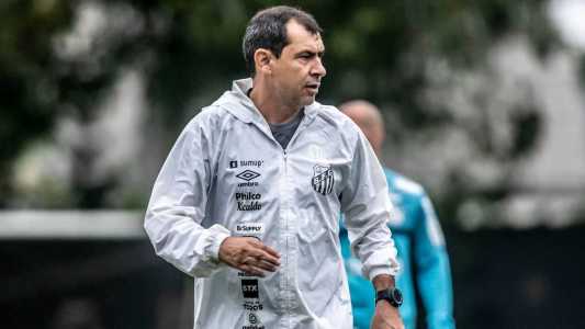 Carille pode ser o novo treinador do Santos