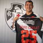 Fábio Carille e comissão técnica acompanham primeiro treino no CT do Vasco